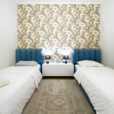 Modern 2 Bedroom With Balcony In Location アパート *